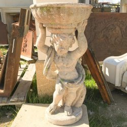 PUTTI PANIER SUR LA TETE H87